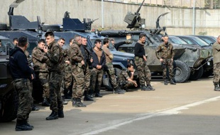 Des soldats turcs dans la ville de Diyarbakir dans le sud-est de la Turquie, le 26 octobre 2015