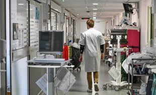 Les patients atteints de troubles mentaux ont plus de risques d'être hospitalisés mais ne sont pas plus fréquemment admis en soins intensifs.
