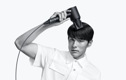 Dyson tape dans le mille avec le sèche-cheveux Supersonic à petit prix