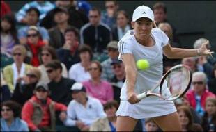 Les favoris de Wimbledon se sont baladés mercredi sur les courts londoniens, remportant des victoires dont il est difficile de tirer des enseignements tant ils ont surclassé leurs adversaires.