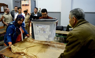 Les Egyptiens ont voté favorablement à la révision constitutionnelle qui pourrait permettre à Al-Sissi de prolonger sa présidence.