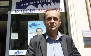 Robert Ménard, tête de liste aux municipales à Béziers en mars 2014, ici le 6 juin 2013 dans la ville.