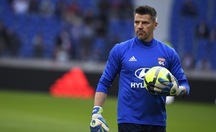 Grégory Coupet, ici en tant qu'entraîneur des gardiens de l'OL, en janvier 2018 à Décines.