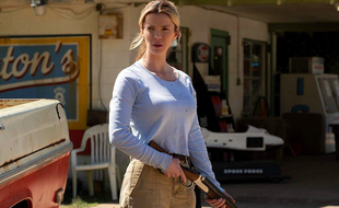 Betty Gilpin dans le film The Hunt.