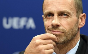 Aleksander Ceferin, le président de l'UEFA, pense que l'utilisation de la vidéo au Mondial 2018 serait prématuré.