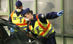 Image d'illustration d'officiers de police en Hongrie.
