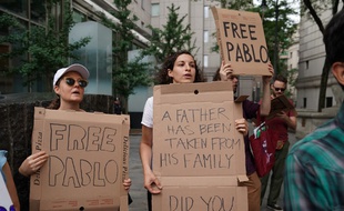 Des manifestantes réclament la libération de Pablo Villavicencio, le 24 juillet 2018.