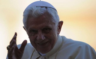 Le Vatican a réuni mercredi des experts de la recherche sur les "cellules souches adultes", des thérapies prometteuses et offrant des garanties sur le "respect de la vie": une façon aussi d'exprimer son désir de collaboration avec la science sur le front de la santé.