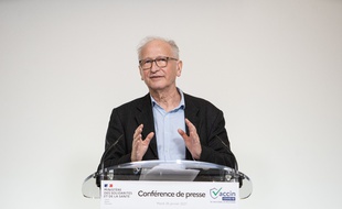 Alain Fischer est le responsable de la vaccination après du gouvernement.