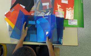 Rentrée des classes 2011. Classe préparatoire école GLIESBERG à Strasbourg. fournitures et eleve