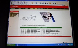 La Fédération française de tennis (FFT) entame mardi, devant le tribunal des référés de Liège (Belgique), une bataille juridique pour tenter de faire interdire les paris sportifs en ligne sur les matches du tournoi de Roland-Garros.
