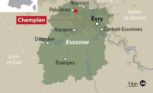 Christian Leclerc, le maire de Champlan, nie ce dimanche s'être opposé à l'inhumation d'un bébé rom dans le cimetière municipale.