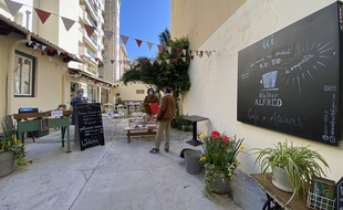 L'Atelier Alfred Café est un lieu associatif qui a ouvert en octobre à Nice