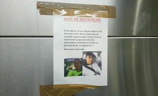 Des affiches ont été placardées dans le métro de Rennes après la disparition d'Erwan, 18 ans.