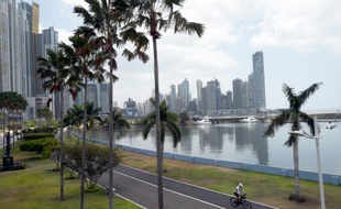 Des gratte-ciel du quartier d'affaires de Panama, le 4 avril 2016