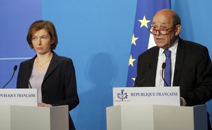 Florence Parly et Jean-Yves Le Drian le 14 avril 2018 à paris, après les frappes de la coalition occidentale en Syrie.