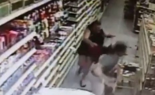 La mère a empêché le kidnapping de sa fille.