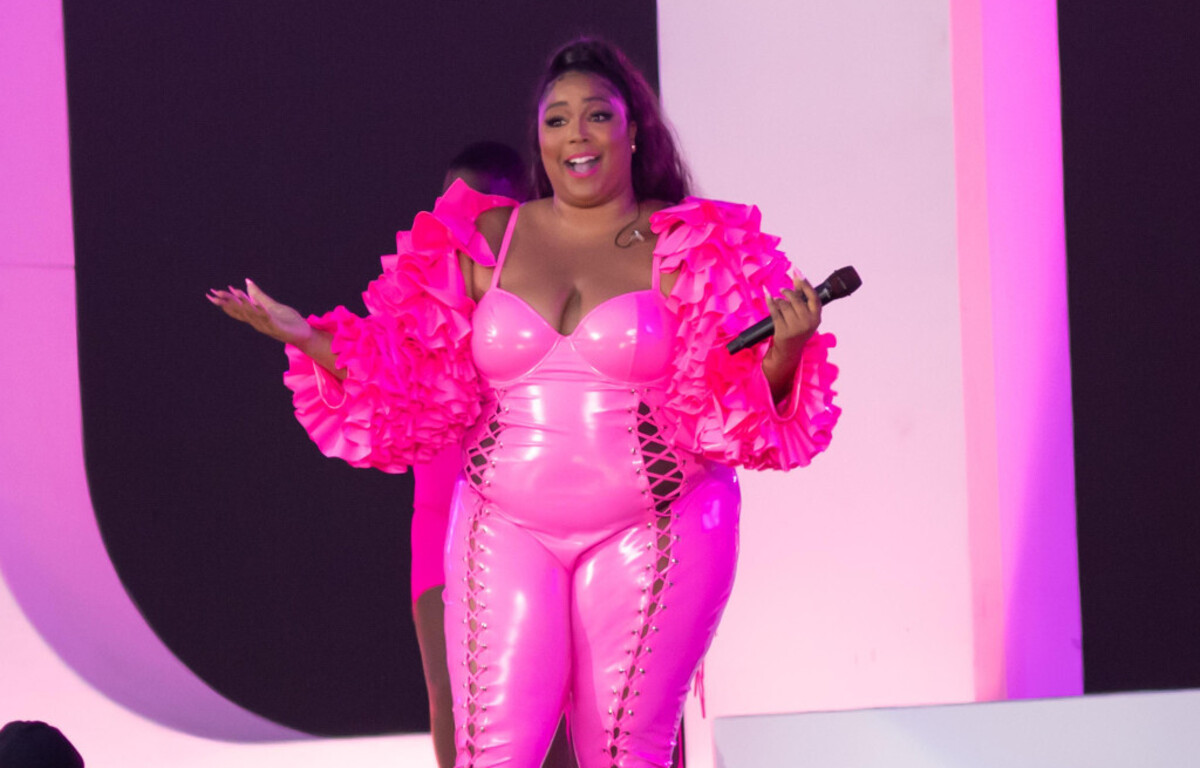 Lizzo explique pourquoi l'industrie musicale est raciste selon elle