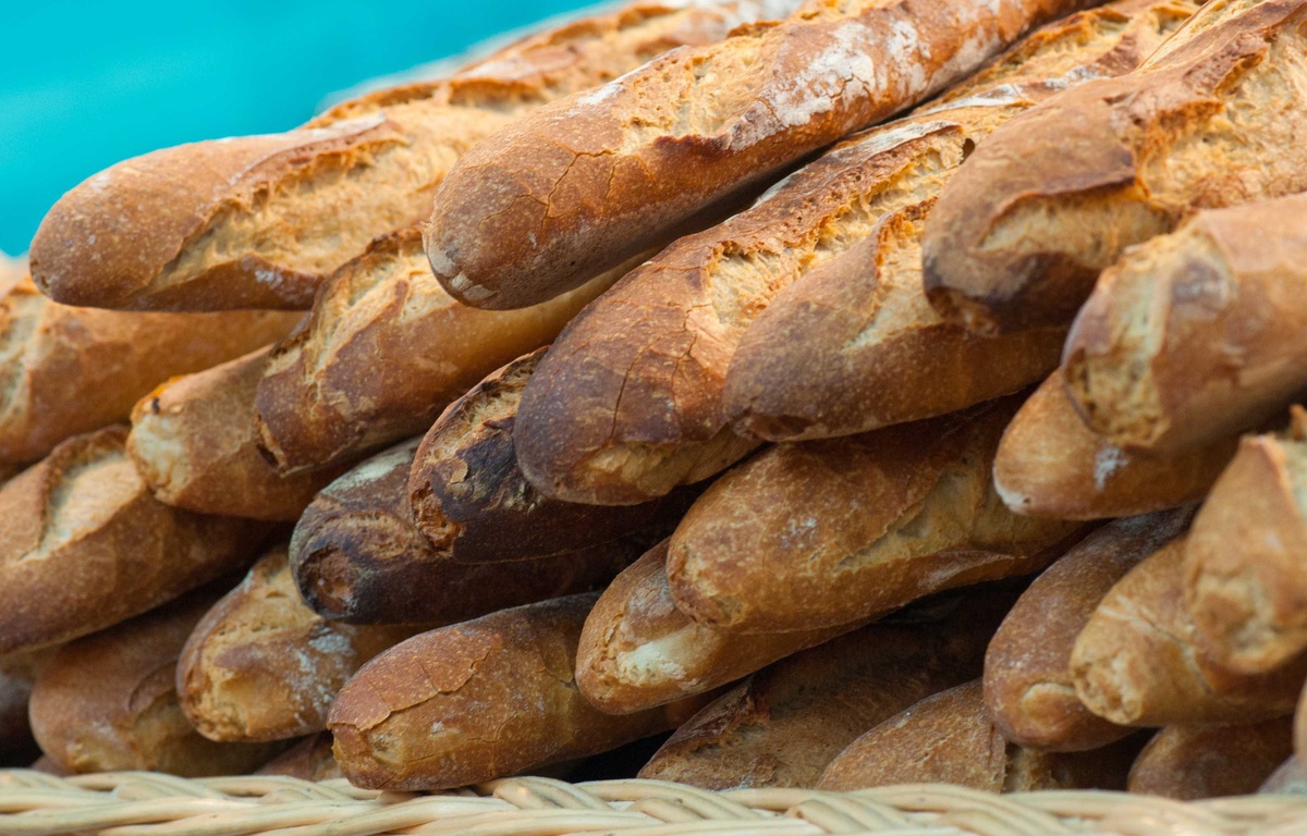 Son Pain était Du Pain De Campagne Mots Croisés Controversée, l'ouverture des boulangeries 7 jours sur 7 se développe en  France