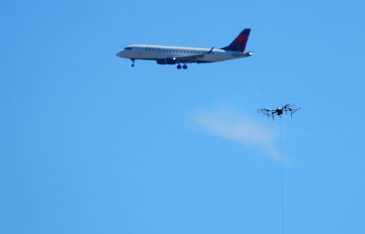 Etats-Unis : Deux avions entrent en collision sur un aéroport de New York