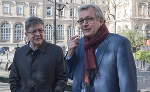 Jean-Luc Mélenchon, leader de La France insoumise, et Pierre Laurent, secrétaire national du PCF, quand ils se parlaient encore, le 24 février 2017 à Paris.