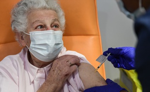 Ouverture du centre de vaccination anti covid-19 a la Mairie du 13eme arrondissement de Paris, le 18 janvier 2021.