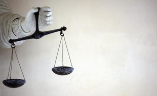 Des roms de Roumanie condamnés à 8 ans de prison qui avaient forcé leurs enfants à voler