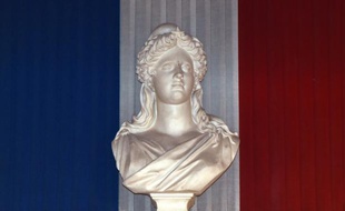 Buste de Marianne à la mairie de Toulouse le 4 avril 2014
