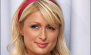 Paris Hilton pourrait ne purger que 23 des 45 jours de prison auxquels elle a été condamnée, à condition de bien se conduire, a indiqué jeudi à l'AFP un porte-parole de la police à Los Angeles (Californie, ouest)