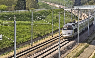 Un TGV circulant vers la Bretagne (image d'illustration).