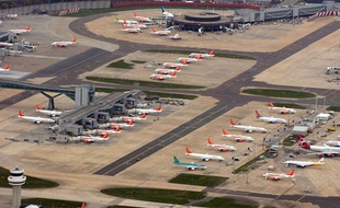Vue aérienne de l'aéroport de Stansted, à Londres.