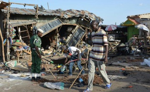 Lieu d'un attentat commis par une jeune fille qui a tué au moins 20 personnes à une station de bus de Maiduguri, dans le nord-est du Nigeria, le 22 juin 2015