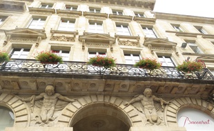 Situé dans le Grand Hôtel de Bordeaux, le Black Diamond est tenu par Lilian Laslandes et Nisa Saveljic.