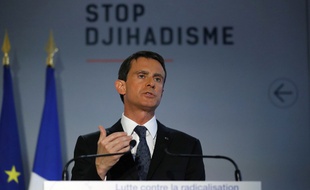 Le Premier ministre Manuel Valls a présenté vendredi une nouvelle campagne du gouvernement contre l'embrigadement djihadiste.