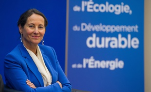 Segolene Royal.
la ministre de l'Ecologie assure que l'Elysée soutient toujours Jean-Pierre Jouyet.