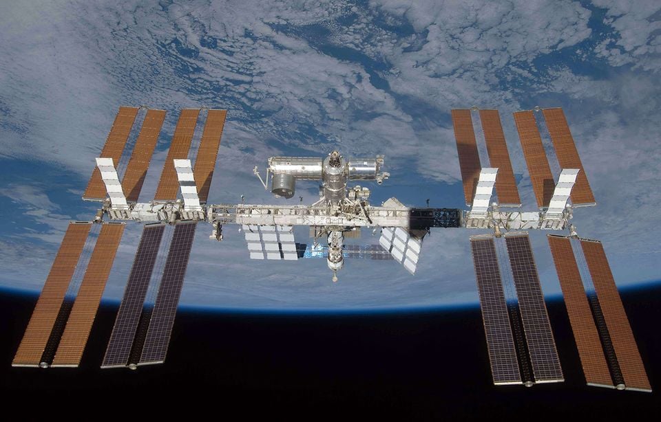A Qui Appartient La Station Spatiale Internationale La Station spatiale internationale, un peu plus près de la Terre