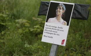 Portrait d'Aurélie Chatelain à l'occasion d'une marche lui rendant hommage, le 25 avril 2015 à Villejuif près de Paris