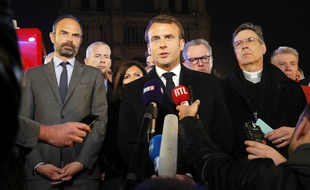 Emmanuel Macron s'exprime après l'incendie qui a ravagé Notre-Dame de Paris, le 15 avril 2019.