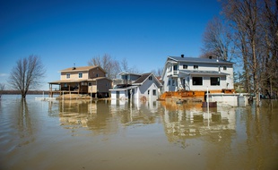 Inondations dans la banlieue de Montréal, le 22 avril 2019.