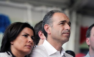 Nadia et Jean-François Copé lors de la "fête de la violette" à La Ferte-Imbault dans le centre de la France, le 6 juillet 2013