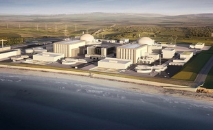 Une photo diffusée par EDF à Londres le 28 juillet 2016, montre un montage par ordinateur des deux réacteurs nucléaires du projet Hinkley Point dans le sud-ouest de l'Angleterre.