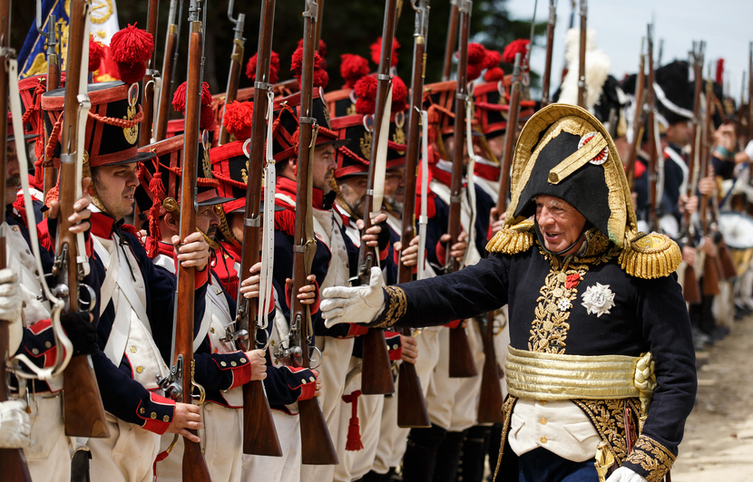 05 mai 1821 - 05 mai 2021 830x532_reconstitution-2016-siege-burgos-espagne-oppose-septembre-octobre-2012-troupes-napoleoniennes-dirigees-general-dubreton-armee-anglo-portugaise