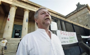 José Bové, hier, au tribunal de Bordeaux.