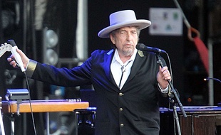 Bob Dylan, le 22 juillet 2012, au festival des Vieilles Charrues à Carhaix, en Bretagne.