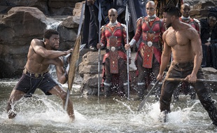Chadwick Boseman et Michael B. Jordan dans le film «Black Panther».