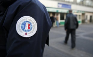 Certains assignés à résidence dans le cadre de l'état d'urgence décrété après les attentats, doivent pointer plusieurs fois par jour au commissariat