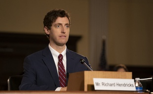 Thomas Middleditch dans la saison 6 de «Silicon Valley»