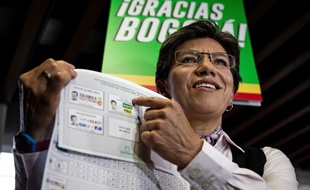 Claudia Lopez, à son bureau de vote de Bogota, le 27 octobre 2019.