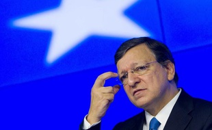 La zone euro, ici José Manuel Barroso, le président de la Commission européenne, aura fort à faire dans la gestion des cas espagnol et grec en 2013.
