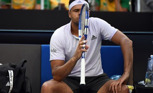 Touché au dos, Tsonga a dû déclarer forfait à l'Open d'Australie.